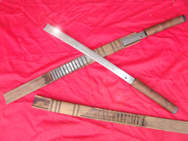 云南阿昌族备刀----户撒刀