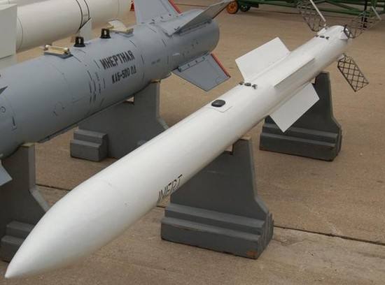 d; q, ?7 i& b     r77空空导弹(英文:r-77 air to air mi