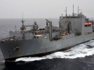 索马里海盗追逐美军补给舰